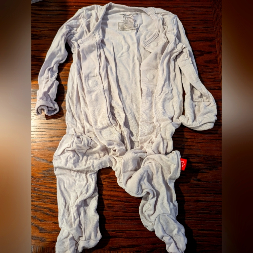 Magnetic Me gray sleeper 0-3 months